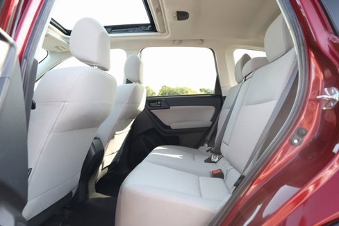 Used 2015 Subaru Forester 2.5i Premium w/ All-Weather Package image 24