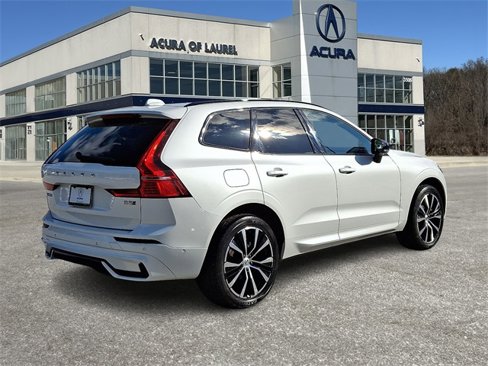 Used 2024 Volvo XC60 B5 Plus image 6