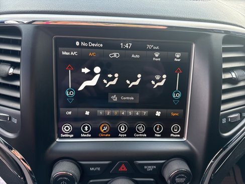 Used 2018 Jeep Grand Cherokee Limited image 20