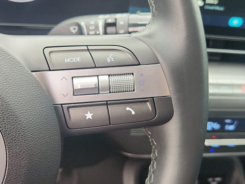 Used 2024 Hyundai Kona SEL image 23