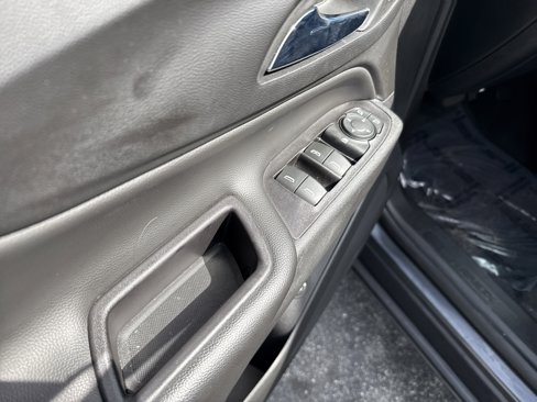 Used 2019 Chevrolet Equinox LT image 15
