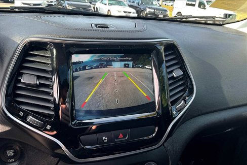 Used 2020 Jeep Cherokee Limited image 27