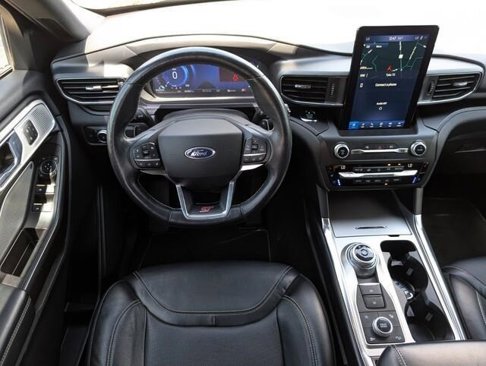 Used 2020 Ford Explorer ST w/ Premium Technology Package image 7
