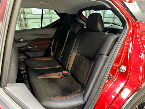 Used 2020 Nissan Kicks SR w/ Exterior Package image 13