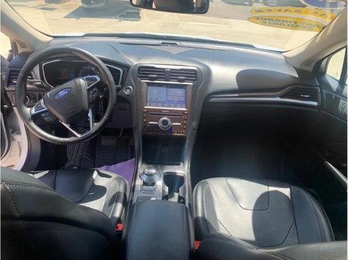 Used 2019 Ford Fusion Titanium image 11