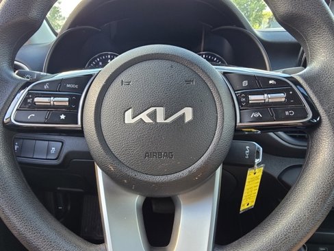 Used 2024 Kia Forte LXS image 29