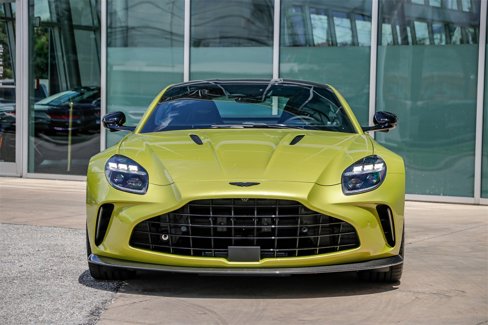 New 2025 Aston Martin V8 Vantage Coupe image 6
