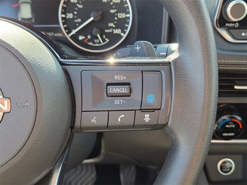 Used 2023 Nissan Rogue SV image 26