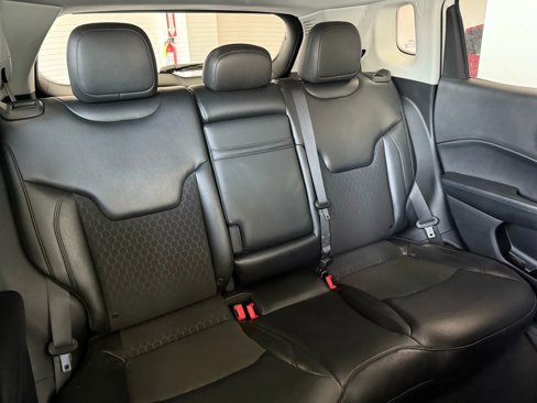 Used 2018 Jeep Compass Latitude w/ Popular Equipment Group image 21