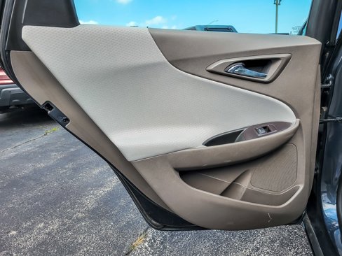 Used 2020 Chevrolet Malibu LT image 16