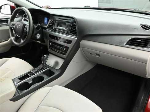 Used 2015 Hyundai Sonata SE image 20