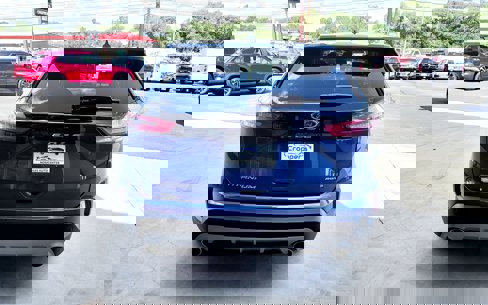Used 2022 Ford Edge Titanium image 6