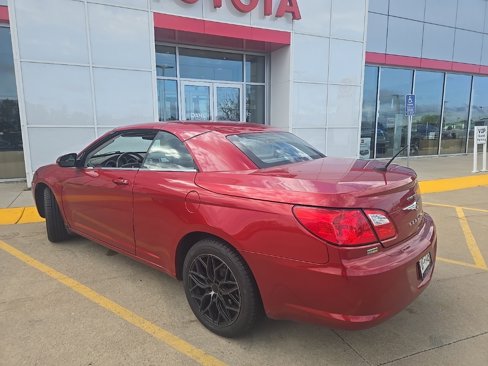 Used 2009 Chrysler Sebring Touring w/ Special Touring Group image 8