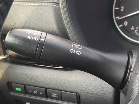 Used 2021 Nissan Sentra SV image 25