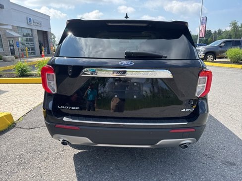 Used 2021 Ford Explorer Limited w/ Equipment Group 301A image 6