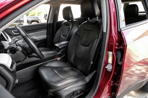 Used 2022 Jeep Compass Latitude image 8