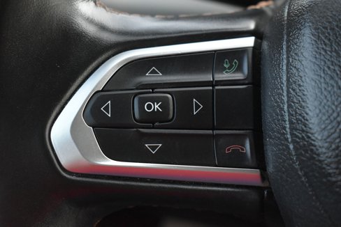 Used 2022 Jeep Compass Limited image 21