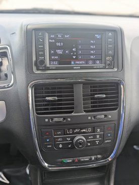 Used 2019 Dodge Grand Caravan GT image 11