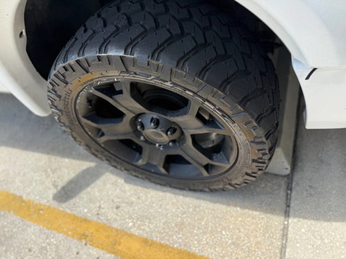 Used 2011 Ford F150 Lariat Limited image 9