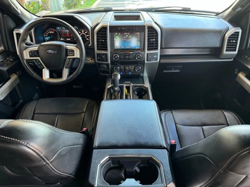 Used 2018 Ford F150 Lariat image 23
