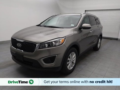 Used 2017 Kia Sorento LX image 1