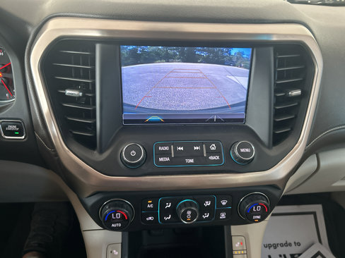 Used 2018 GMC Acadia Denali image 29