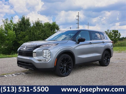 Used 2022 Mitsubishi Outlander SEL Black Edition image 1