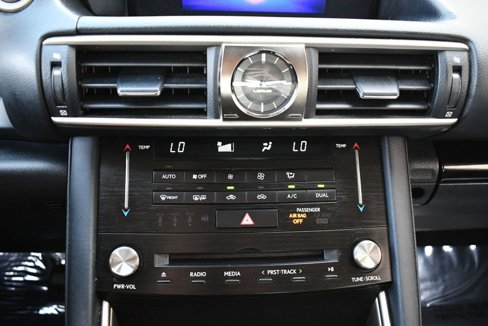 Used 2018 Lexus IS 300 image 48