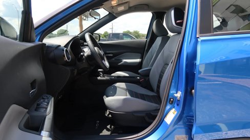 Used 2023 Nissan Kicks SR w/ SR Premium Package image 15