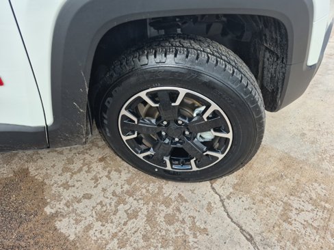 Used 2023 Jeep Renegade Trailhawk image 11