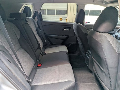 Used 2022 Nissan Rogue SV image 33