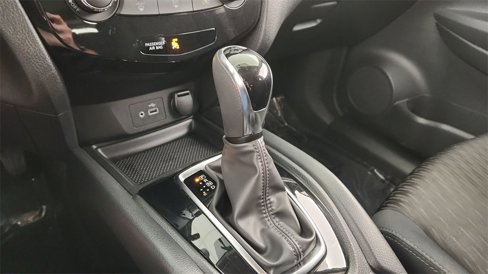 Used 2018 Nissan Rogue S image 24
