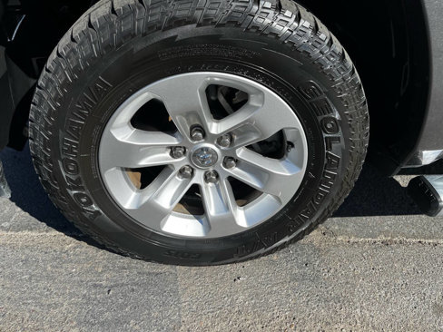 Used 2019 RAM 1500 Laramie image 13