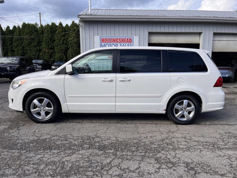 Used 2010 Volkswagen Routan SE image 8