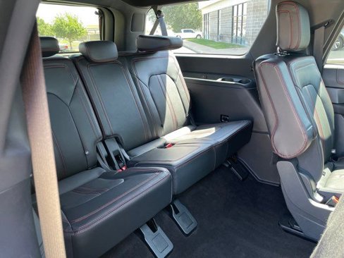 Used 2023 Ford Expedition Max Limited image 22