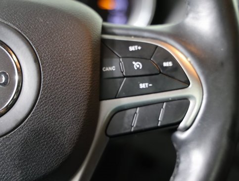 Used 2021 Jeep Grand Cherokee Laredo X image 15