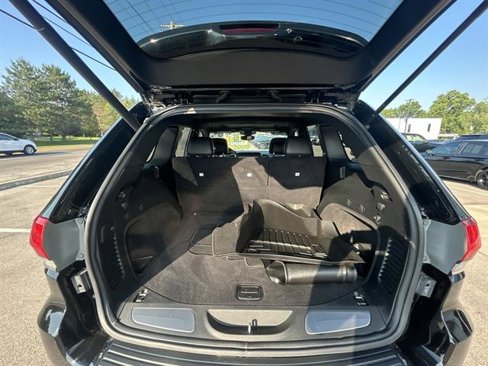 Used 2019 Jeep Grand Cherokee Limited image 27