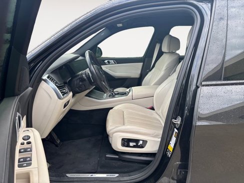 Used 2022 BMW X5 xDrive40i w/ M Sport Package image 21