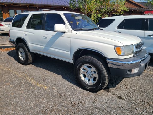 Used 1999 Toyota 4Runner SR5 image 1