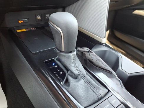 New 2025 Toyota Camry SE image 29