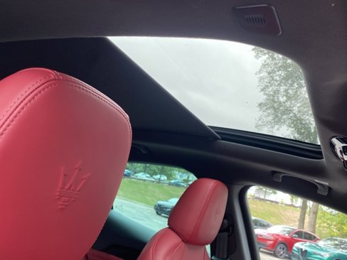 Used 2023 Maserati Grecale Modena image 38
