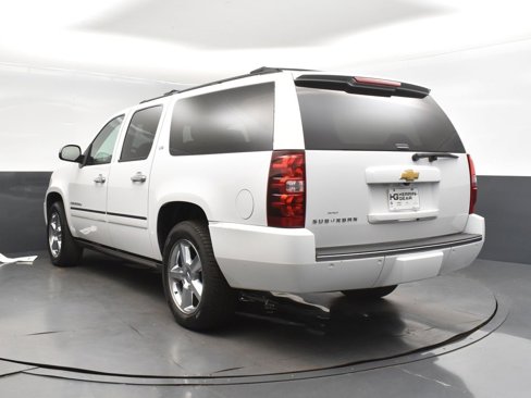 Used 2013 Chevrolet Suburban LTZ image 5