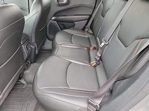 Used 2021 Jeep Compass Limited image 4