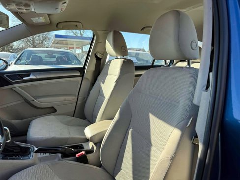 Used 2017 Volkswagen Golf SEL image 18