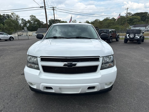 Used 2008 Chevrolet Suburban 2500 w/ Skid Plate Package image 2