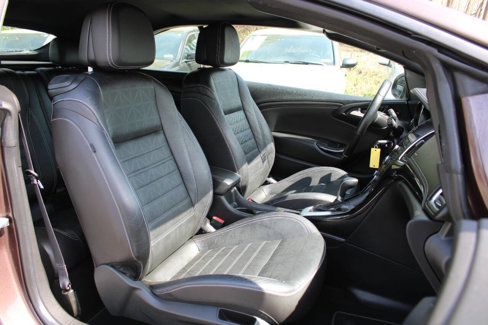 Used 2016 Buick Cascada Premium image 30