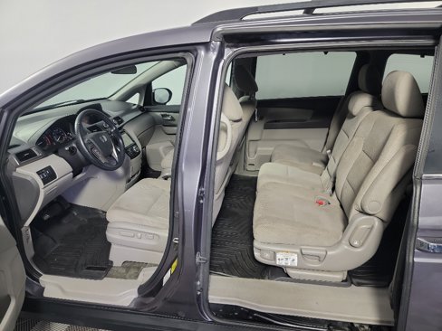 Used 2015 Honda Odyssey EX image 16