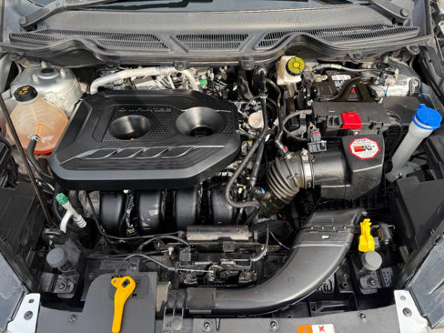Used 2020 Ford EcoSport SE w/ SE Convenience Package image 17