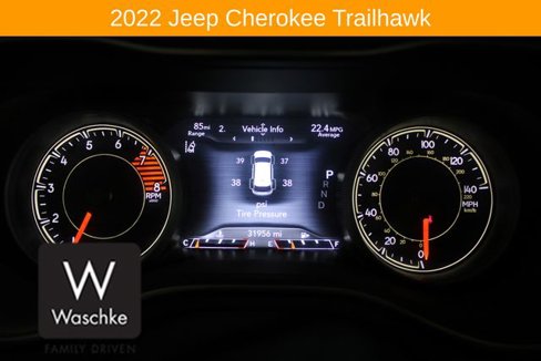 Used 2022 Jeep Cherokee Trailhawk image 40