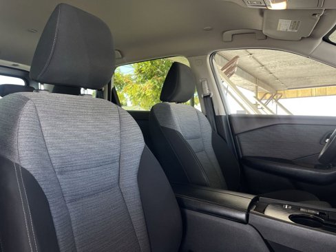 Used 2023 Nissan Rogue SV image 26